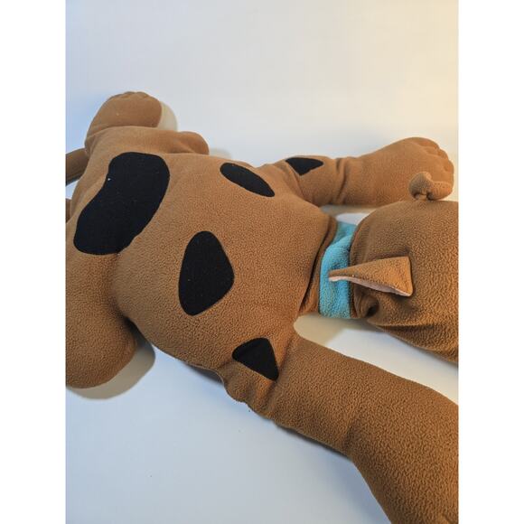 Vintage 1998 Jumbo 30" Scooby-Doo Flat Plush Pillow Pet - Picture 3 of 12